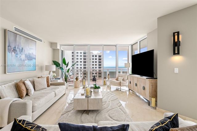 901 Brickell Key Blvd 2804, Miami, FL 33131