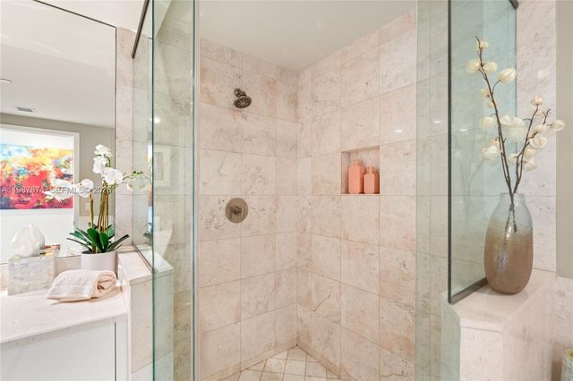 901 Brickell Key Blvd 2804, Miami, FL 33131