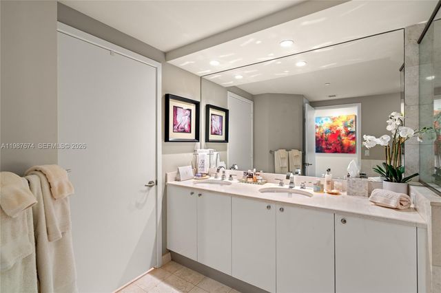 901 Brickell Key Blvd 2804, Miami, FL 33131