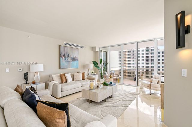 901 Brickell Key Blvd 2804, Miami, FL 33131