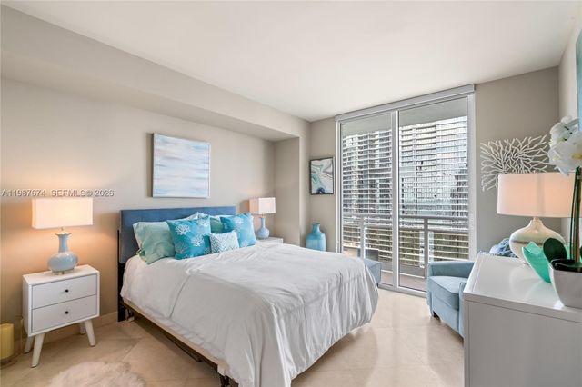 901 Brickell Key Blvd 2804, Miami, FL 33131