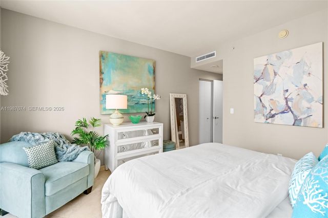 901 Brickell Key Blvd 2804, Miami, FL 33131