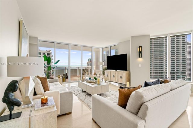 901 Brickell Key Blvd 2804, Miami, FL 33131