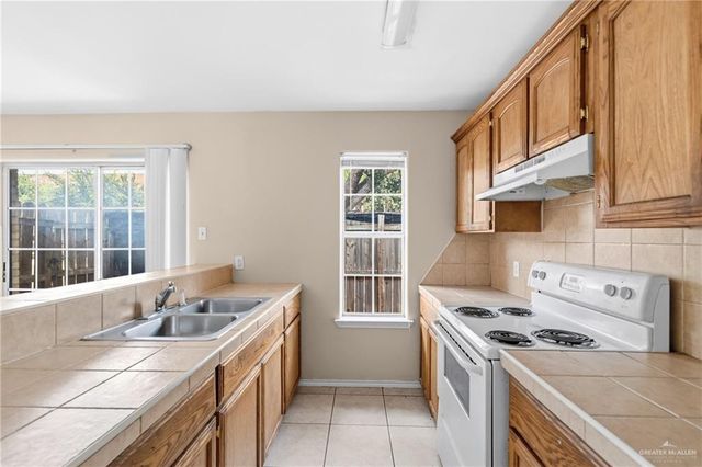 1711 Tampa Street, Edinburg, TX 78541