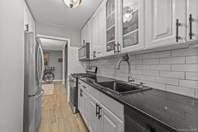 60 Barker Street 317, Mount Kisco, NY 10549