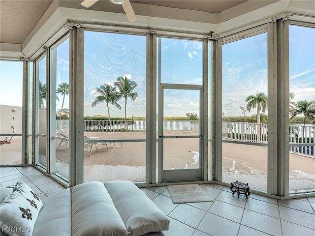 4141 Bay Beach LN 426, Fort Myers Beach, FL 33931