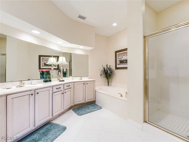 4141 Bay Beach LN 426, Fort Myers Beach, FL 33931