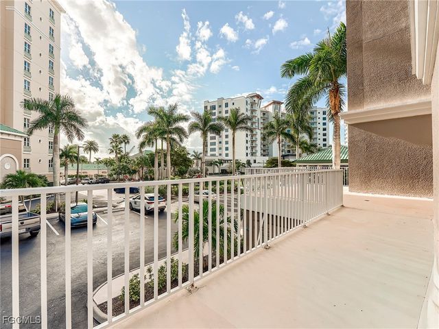 4141 Bay Beach LN 426, Fort Myers Beach, FL 33931