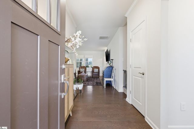 284 Double Crest Drive, Greer, SC 29687