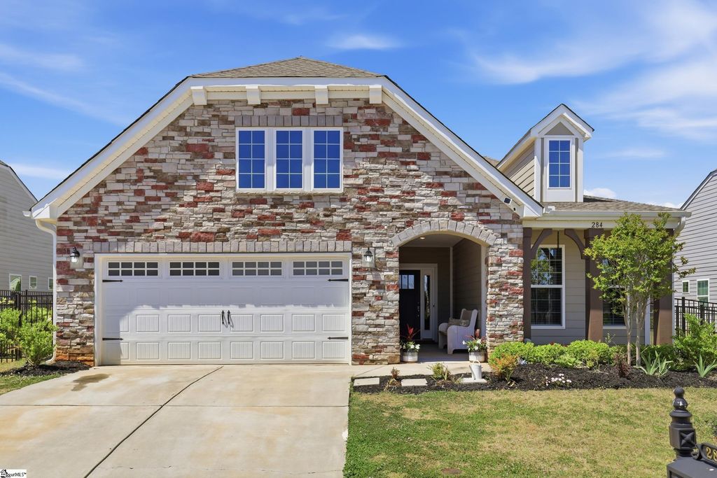 284 Double Crest Drive, Greer, SC 29687