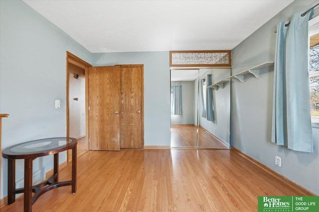 4004 N 13 Street, Carter Lake, IA 51510