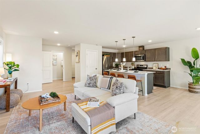 7801 24th Court SE, Lacey, WA 98503