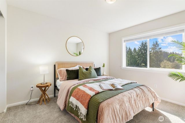 7801 24th Court SE, Lacey, WA 98503