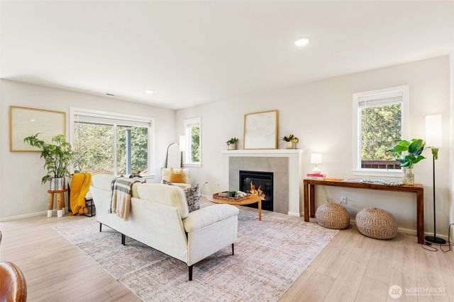 7801 24th Court SE, Lacey, WA 98503