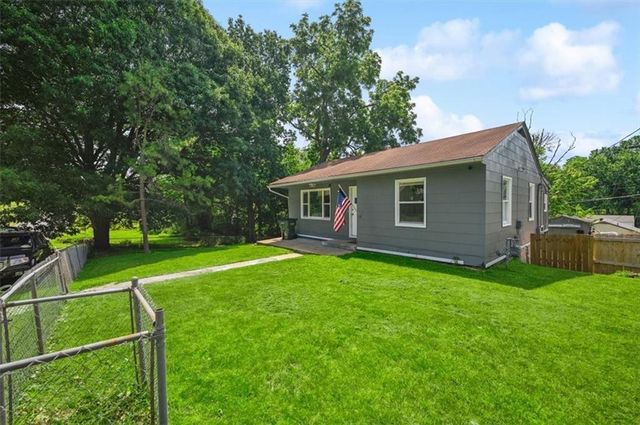 919 Walnut Street, Leavenworth, KS 66048