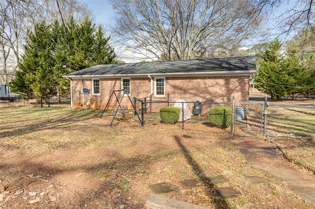 128 Sylvia Road, Belton, SC 29627