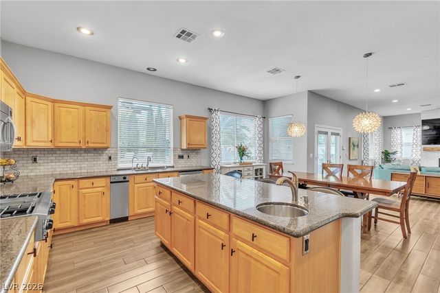 296 Doe Run Circle, Henderson, NV 89012