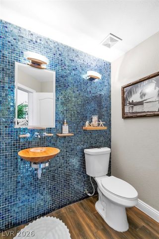 296 Doe Run Circle, Henderson, NV 89012