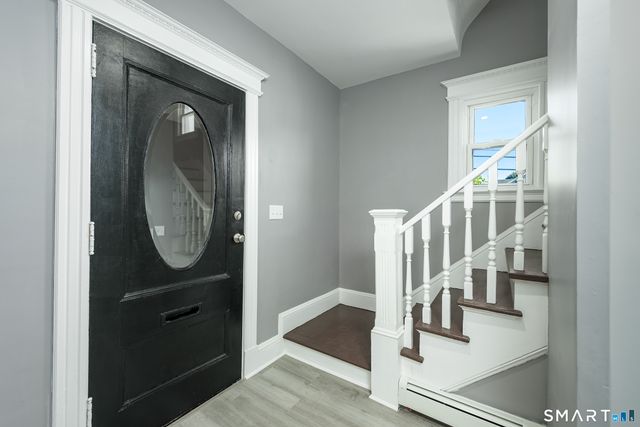 220 Newbury Street, Hartford, CT 06114