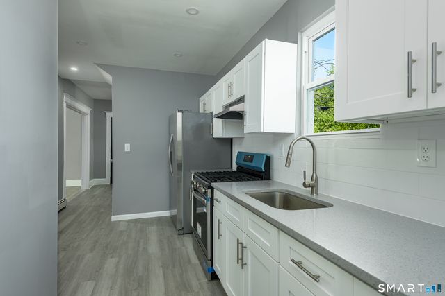 220 Newbury Street, Hartford, CT 06114