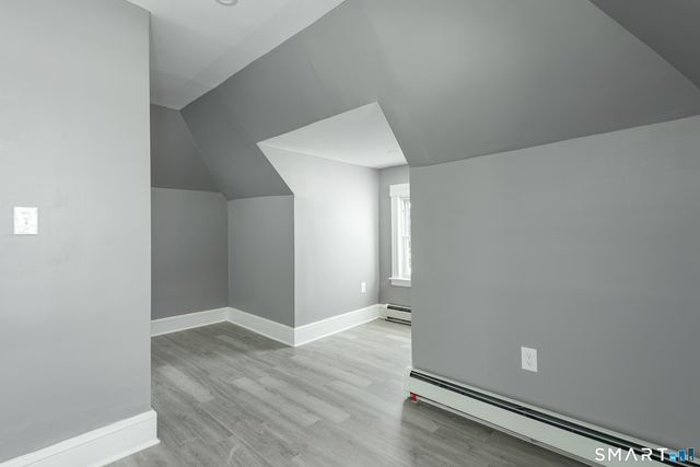 220 Newbury Street, Hartford, CT 06114