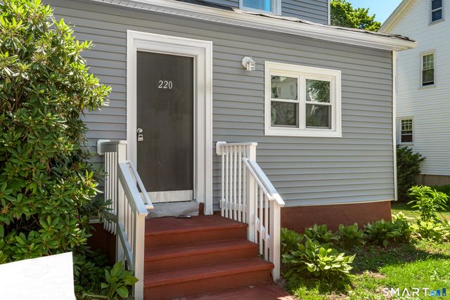 220 Newbury Street, Hartford, CT 06114