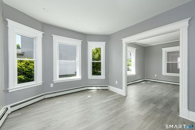 220 Newbury Street, Hartford, CT 06114