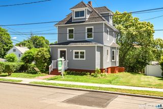 220 Newbury Street, Hartford, CT 06114