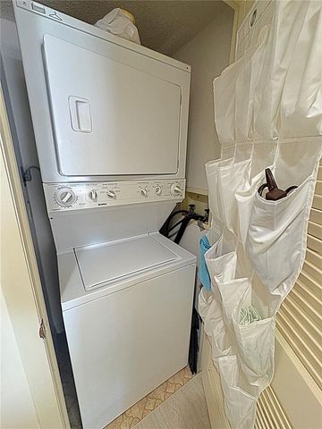 1460 GULF BOULEVARD 411, Clearwater Beach, FL 33767