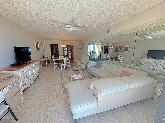 1460 GULF BOULEVARD 411, Clearwater Beach, FL 33767