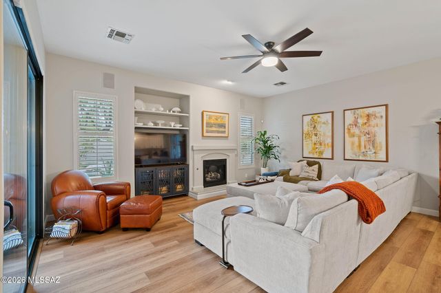 1712 W Copper Sky Drive, Tucson, AZ 85737
