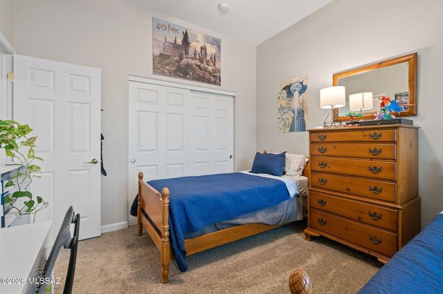 1712 W Copper Sky Drive, Tucson, AZ 85737