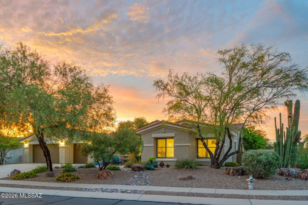 1712 W Copper Sky Drive, Tucson, AZ 85737