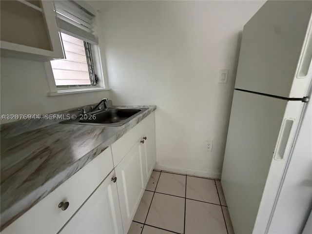2430 SW 25th Ter 3, Miami, FL 33133
