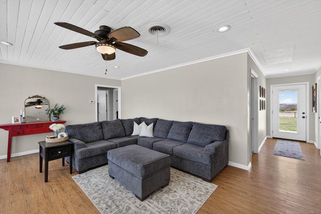 3750 Dennis Road, Weatherford, TX 76087