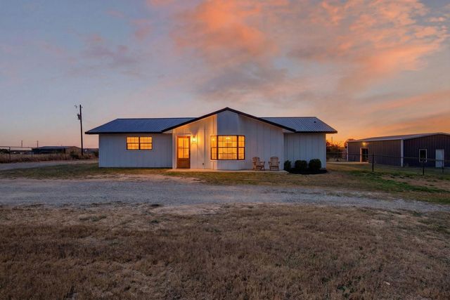 3750 Dennis Road, Weatherford, TX 76087
