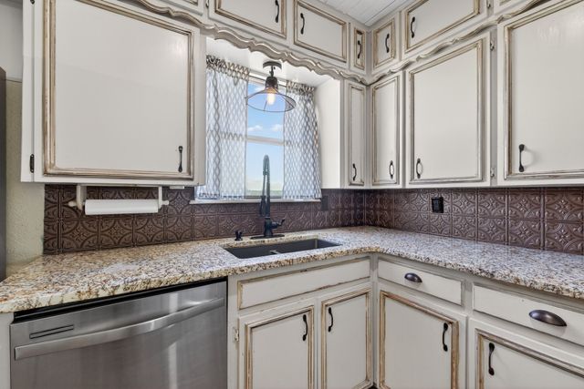 3750 Dennis Road, Weatherford, TX 76087