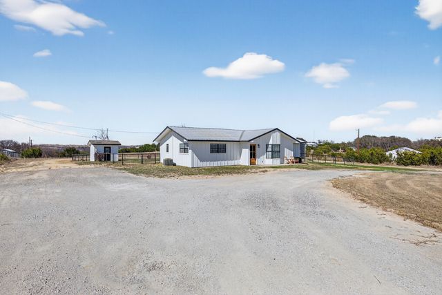 3750 Dennis Road, Weatherford, TX 76087