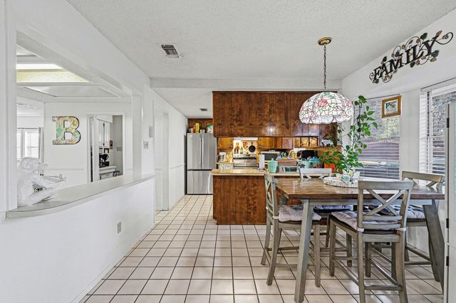 6013 Robin Drive, Watauga, TX 76148