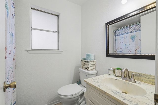 6013 Robin Drive, Watauga, TX 76148