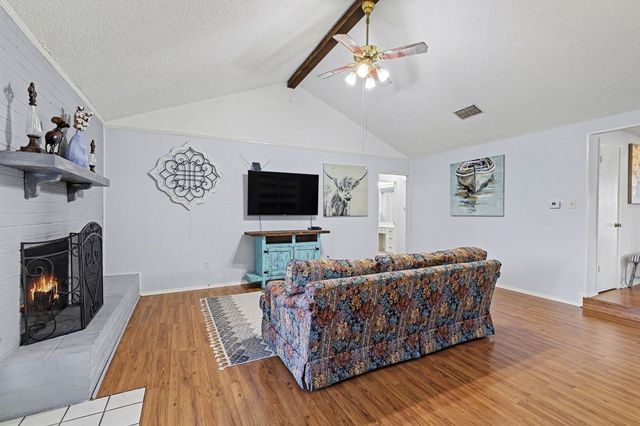 6013 Robin Drive, Watauga, TX 76148