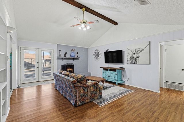 6013 Robin Drive, Watauga, TX 76148