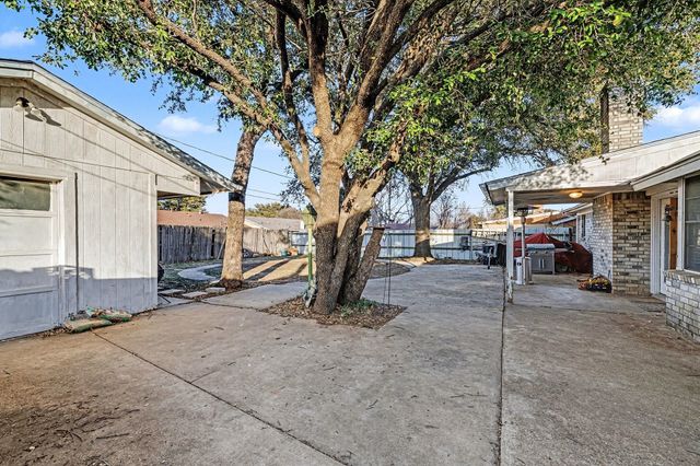 6013 Robin Drive, Watauga, TX 76148