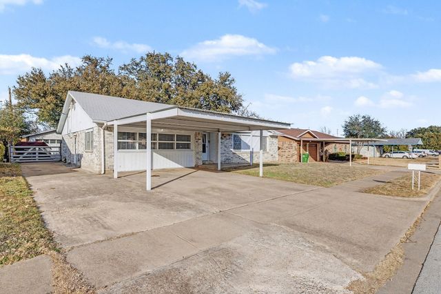 6013 Robin Drive, Watauga, TX 76148