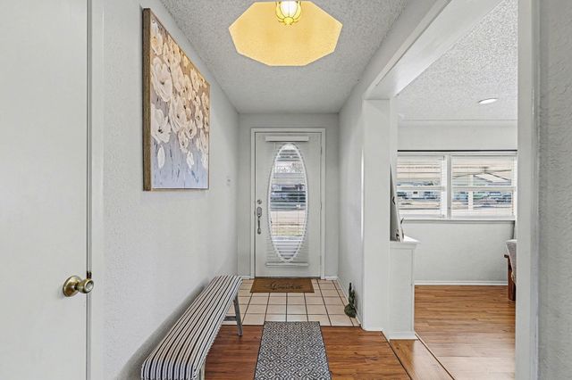 6013 Robin Drive, Watauga, TX 76148