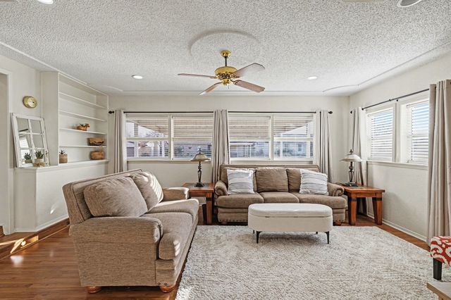 6013 Robin Drive, Watauga, TX 76148