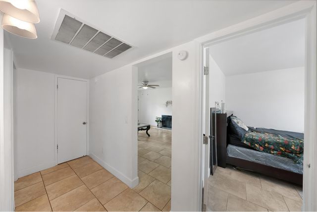 1061 Laurel Avenue, Lindsay, CA 93247