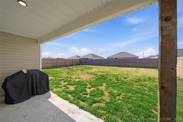 29314 E 79th Street S, Broken Arrow, OK 74014