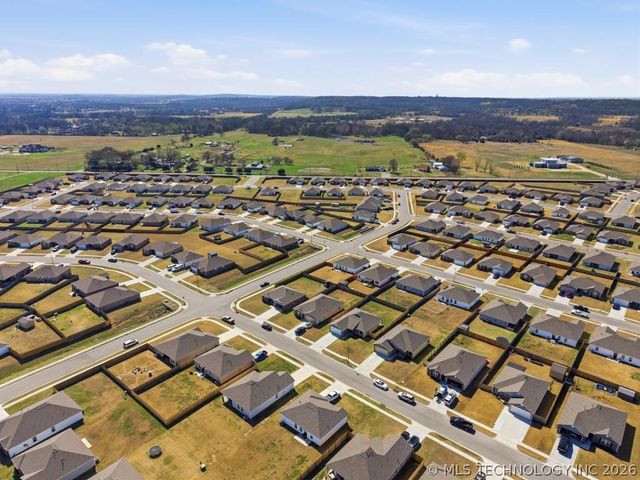 29314 E 79th Street S, Broken Arrow, OK 74014