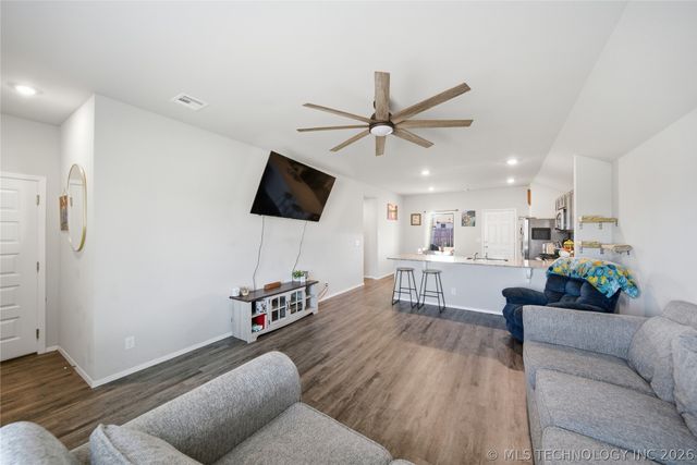 29314 E 79th Street S, Broken Arrow, OK 74014